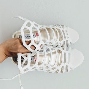 Steve Madden Girls Sandals size 5 White